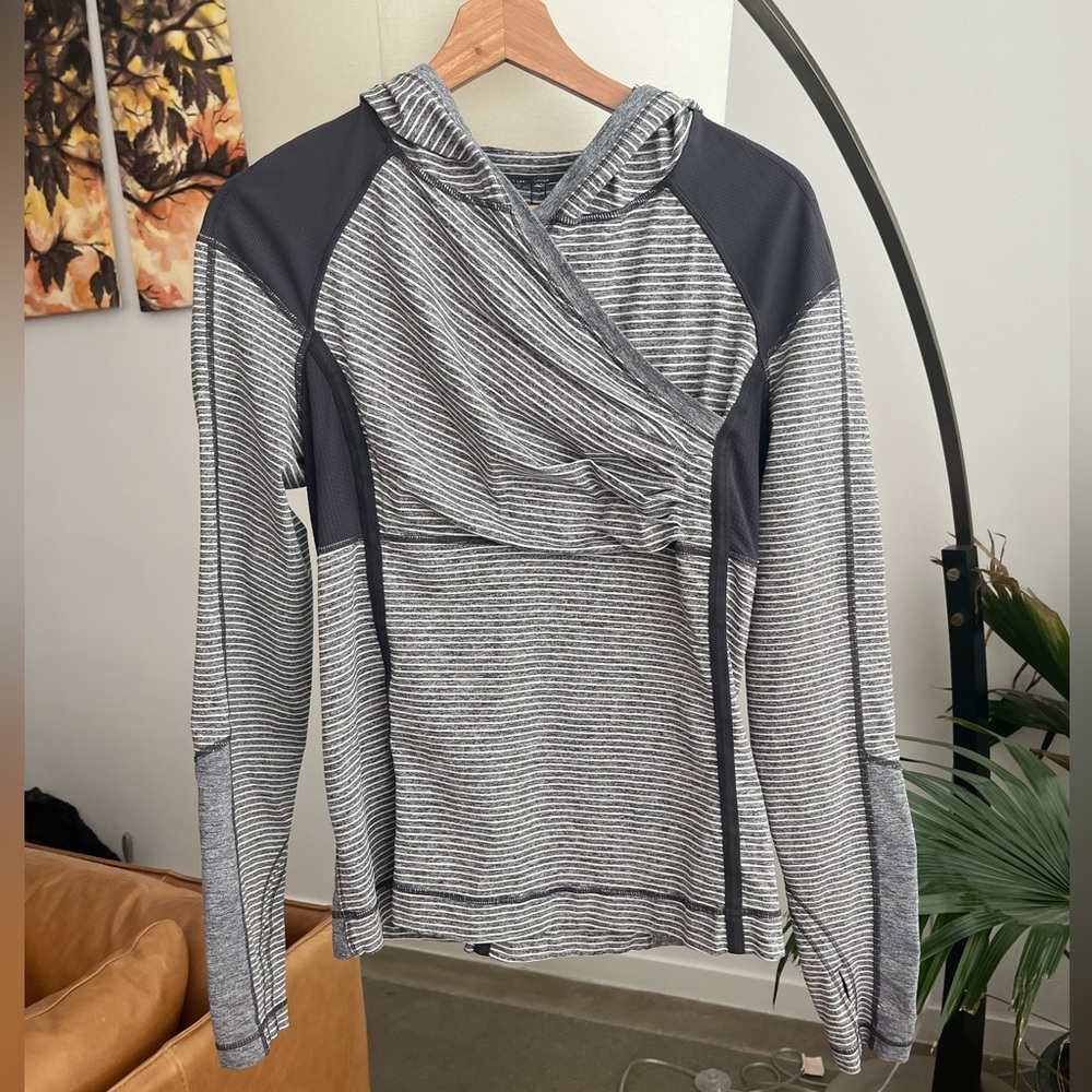 Lululemon Run for Your Life Long Sleeve Pullover